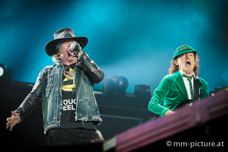 ACDC with Axl Rose in Vienna 2016