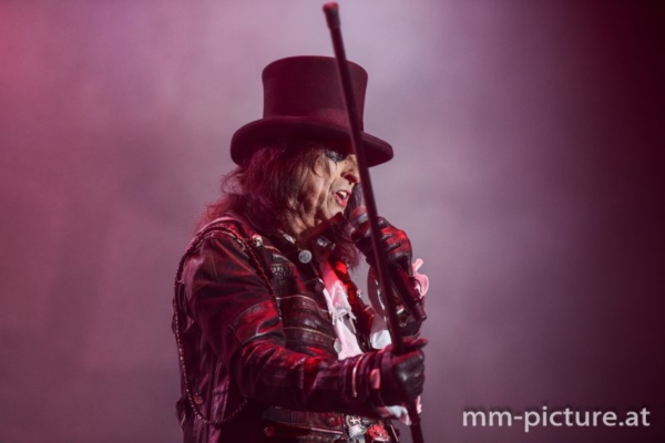 ALICE COOPER - Ol&rsquo; Black Eyes is Back-Tour